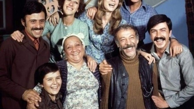 Münir Özkul ile Adile Naşit'in en sevdiğiniz filmi hangisi?