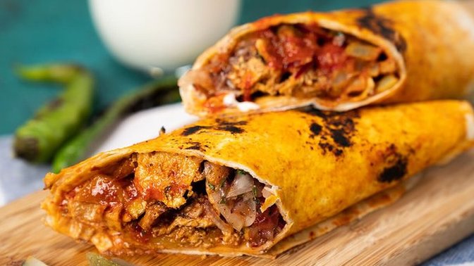 2023 yılında en çok sipariş edilen yemek, Tavuk Döner dürüm! Siz dışarıdan en çok ne sipariş ediyorsunuz?