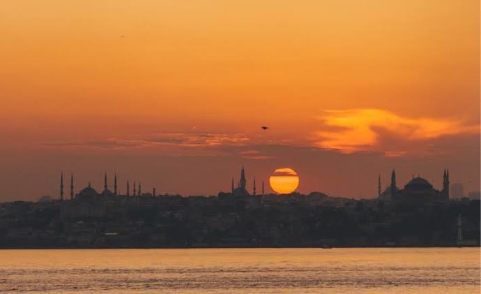 Diyelim Ki Yarın Kıyamet Kopacak Bugünü Nasıl Geçirmek İstersin?