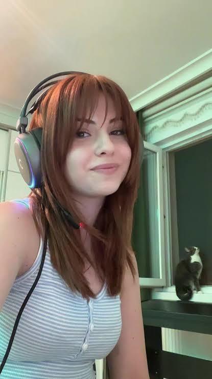 Twitch kadın yayıncılarından en çok hangisini seviyorsunuz?