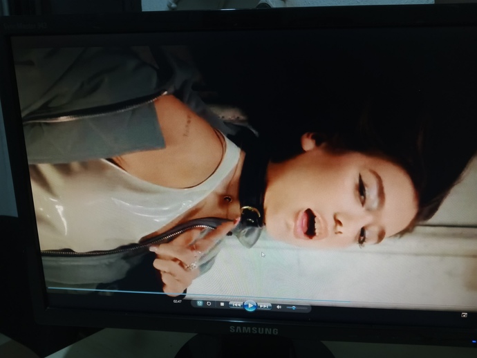 Dua lipayı ve dinlemesini sever misiniz?