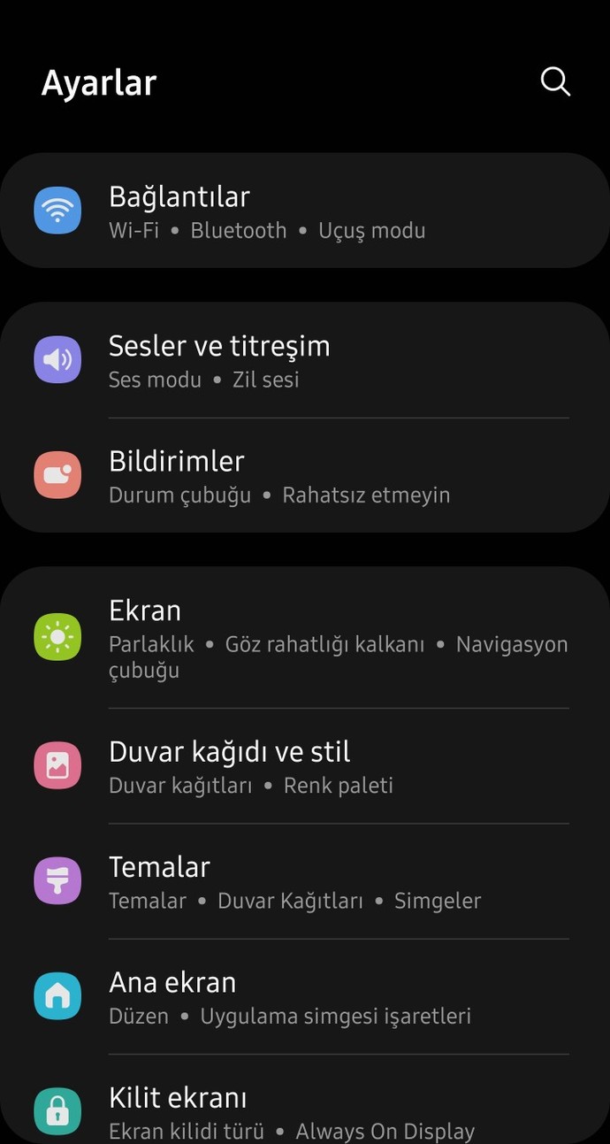 Şu an telefonunuzda nasıl duvar kağıdı kullanıyorsunuz ve ayarlar bölümü nasıl paylaşabilir misiniz?