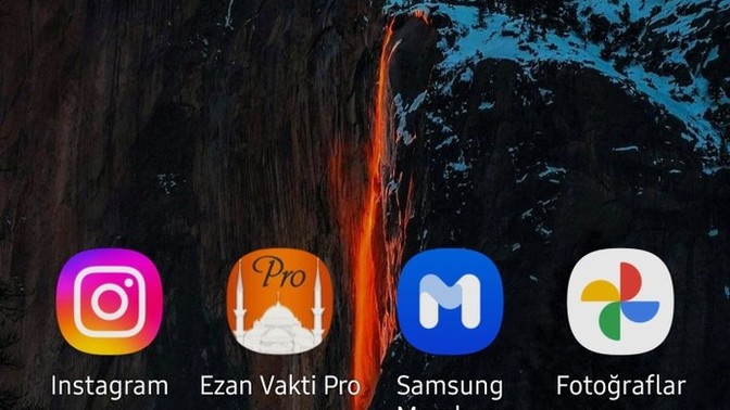 Şu an telefonunuzda nasıl duvar kağıdı kullanıyorsunuz ve ayarlar bölümü nasıl paylaşabilir misiniz?