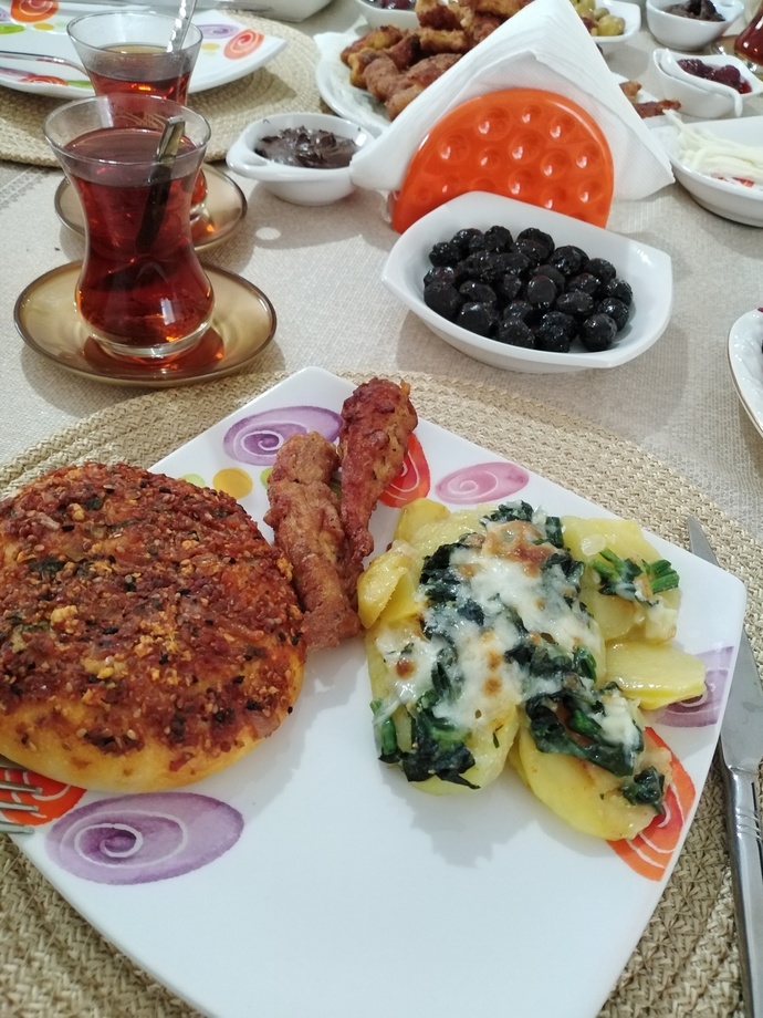 Çocukluk arkadaşlarınızla görüşüyor musunuz?