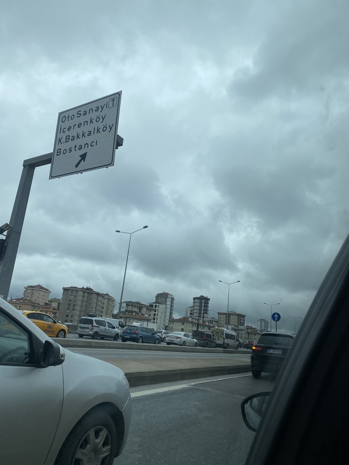 Sizce İstanbul mu büyük ben mi büyüğüm?