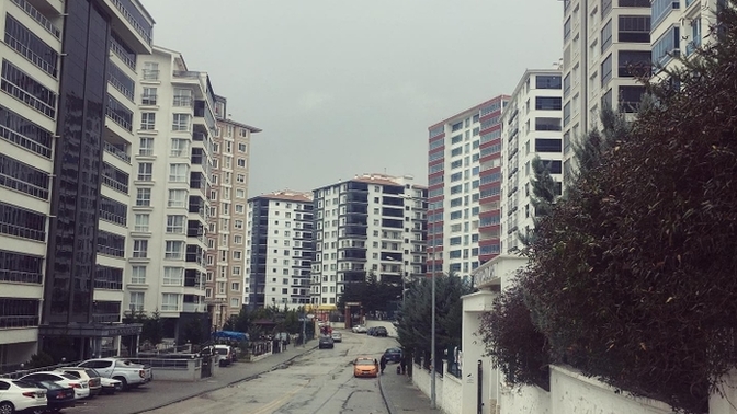Size de binalar büyüdükçe hayatlar küçülüyor gibi geliyor mu?
