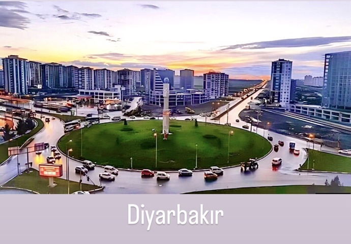 Hangi şehrin ambiyansı daha büyüleyici?