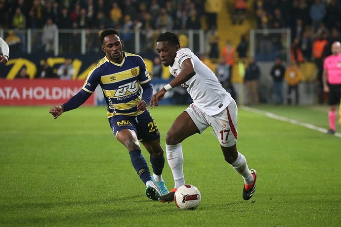 Ankaragücü 0 - Galatasaray 3... Sarı kırmızılılar Ankarada rahat kazandı! Maçı nasıl buldunuz?