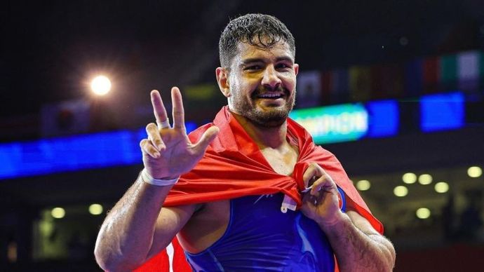 Milli güreşçimiz Taha Akgül, 11. kez Avrupa Şampiyonu oldu! Güreş sporuna ilginiz var mı?