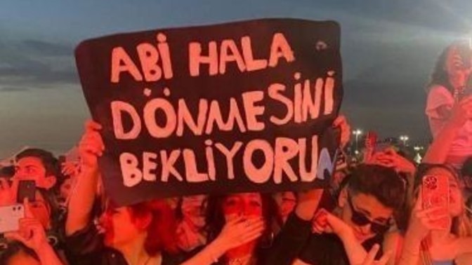 Eski sevgilinin sana geri dönmesini ister miydin?