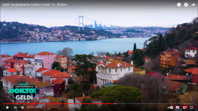 Beylerbeyinde bir cami ve okul, Bahçekapıda bir sebil, bir imaret, bir kütüphane ve bir türbe yaptıran padişah?