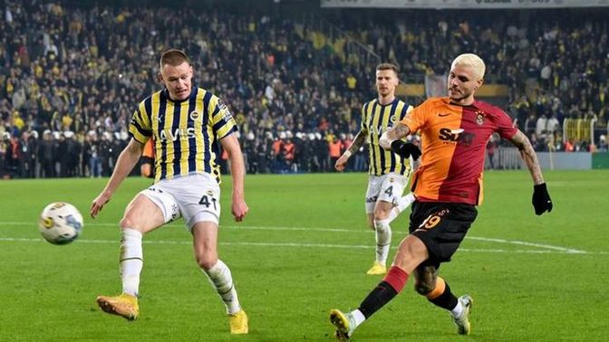 Sizce kim şampiyon olacak, Galatasaray mı yoksa Fenerbahçe mi?