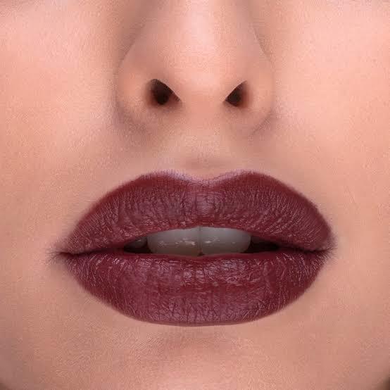 Kadınlarda ruj rengi tercihi konusunda hangi tonların daha çarpıcı ...