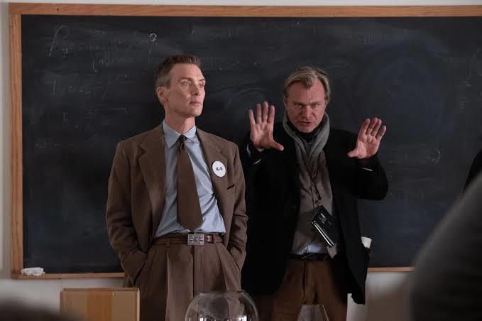 Oppenheimer’ın yönetmeni Christoper Nolan korku filmi çekmeye hazırlanıyor. Sence bunun da altından kalkar mı?