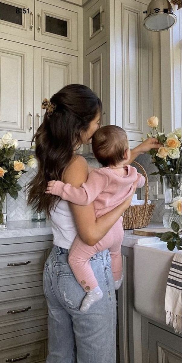 22 yaşında evlenip, anne oldum. Herkes erken davrandın diyor, haklılar mı?