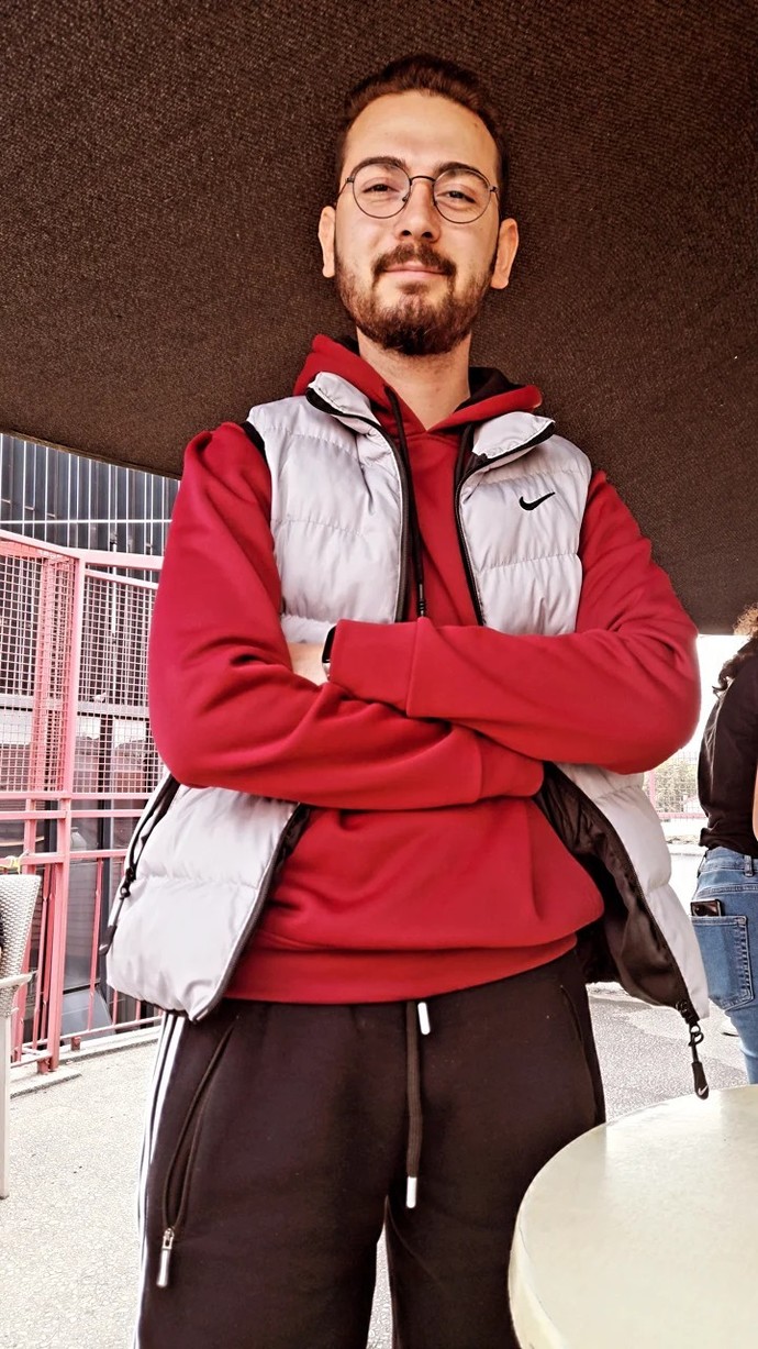 Evsiz gibi giyinmeye bayılıyorum! Sizin giyim tarzınız ne?