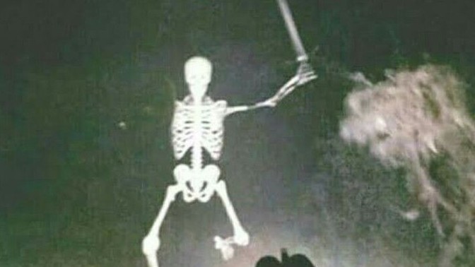 Gece karşınıza böyle bir şey çıksa naparsınız?