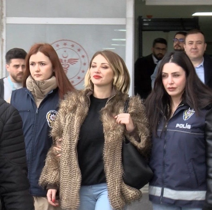 Feyza altun u seviyor musunuz?