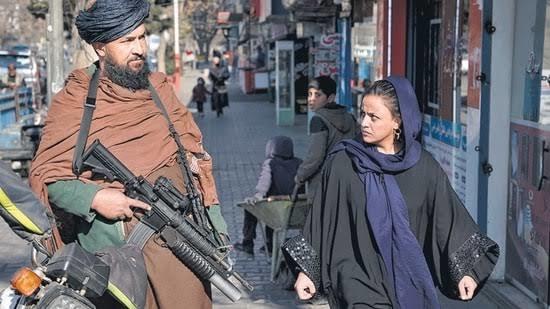 Avukat Feyza Altun, adli kontrol şartıyla serbest bırakıldı! Kararı nasıl buldun?