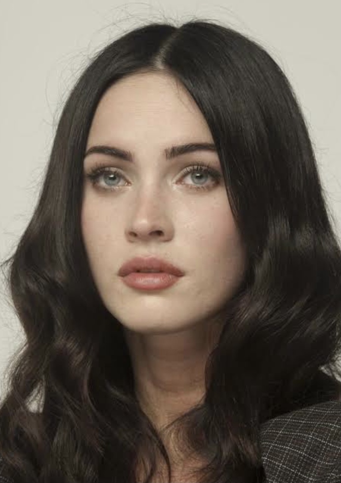 Megan Fox çok mu güzel?