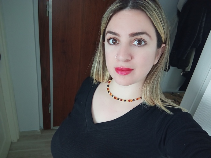 Ablanız 32 yaşına girdi, kutlamak isteyen var mı?