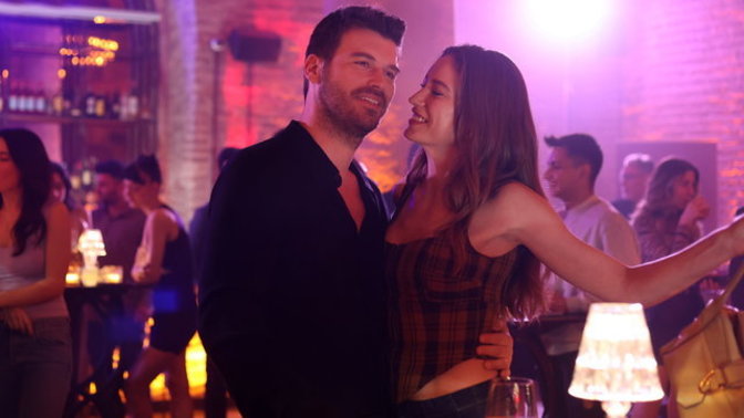 Eşinizle eğlenmeye gider misiniz?