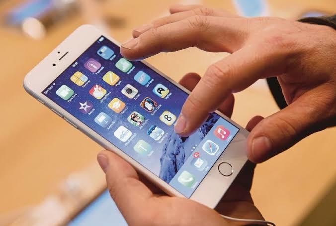 Kullandığınız veya tavsiye edebileceğiniz telefon var mıdır canlar📱?