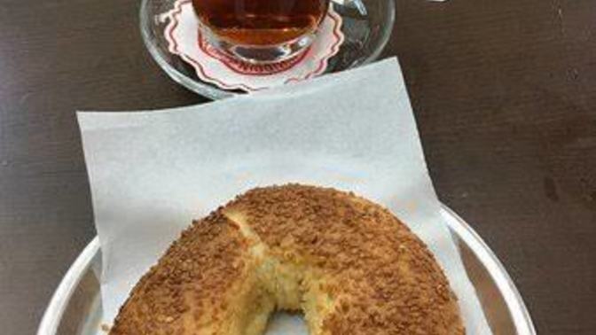 Simit çay sever misin?