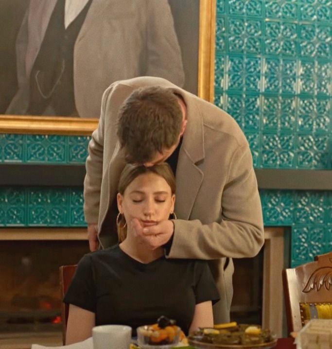 İletişim dili gerginlik ve terslemeden öteye gitmeyen bir ilişkide mutlu olunur mu?