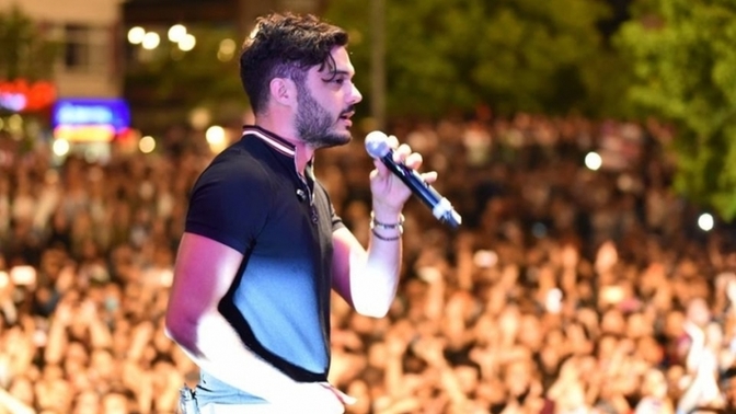 Daha önce hangi ünlünün konserine gittiniz?