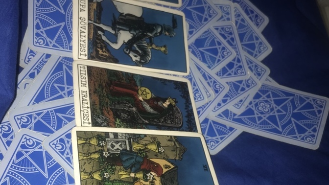 Tarot bakanlar yanıtlayabilirmii?