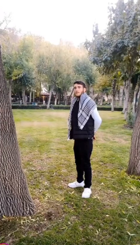 Mesajlasirken yüzünüzü güldüren biri var mı?