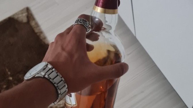 Viskiyi nasıl içiyorsun?