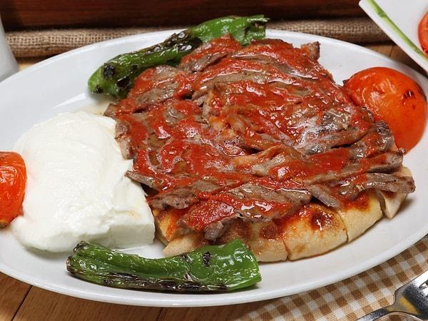Sana 1 mi, 1.5 porsiyon iskender mi yeter?