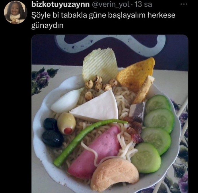 Kahvaltıda yediğiniz en alakasız şey nedir?