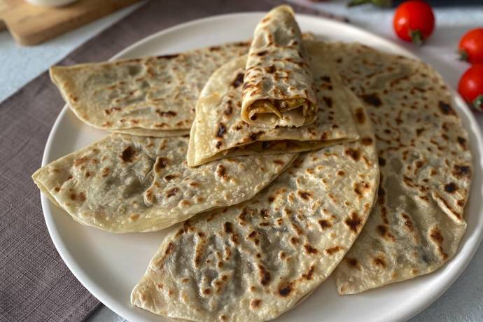 Madımaklı ve patatesli süzme yoğurtlu gözleme yapıp yedim. Harikaydı. Sizin en sevdiğiniz gözleme türü nedir?