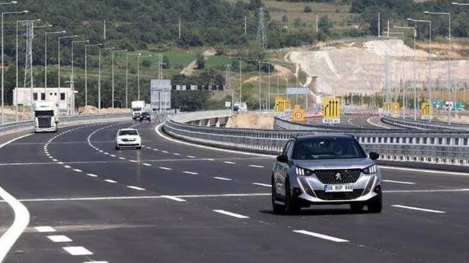 Yolculuklarda en sevdiğiniz ulaşım yolu hangisi?