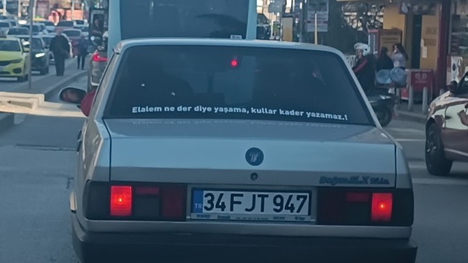 Elalem ne der diye mi yaşıyorsunuz?