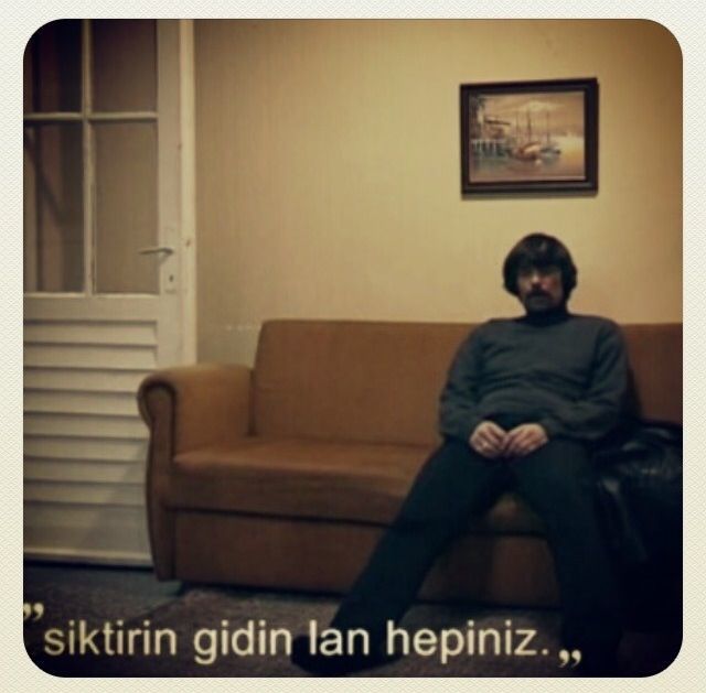 Elleri çatlamış flörte krem alsam mutlu olur mu?