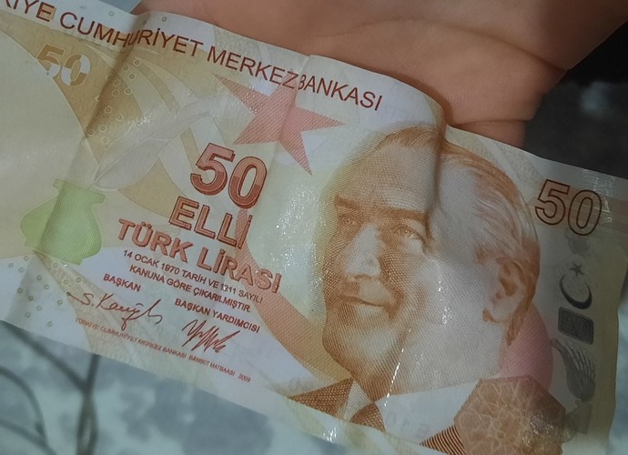Param çamaşır makinasında yıkandı. Sizde unutkan mısınız🤦🏿♀️?