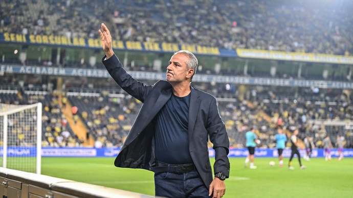 Fenerbahçe Ismail Kartal ile yolları ayırmalı mı?