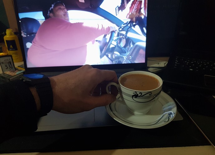 Pazar sabahlarının keyfi kahveyle mi çıkar yoksa çayla mı?