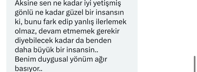 Mesaja bakar mısınız? Evli biriyle iletişimimi kesmek istiyorum ama bana duygusal manipülasyonlar yapıyor. Ne yapabilirim?