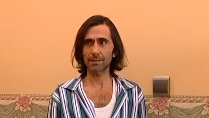 Her gün baktığın ayna dile gelseydi, seni nasıl tanımlardı?