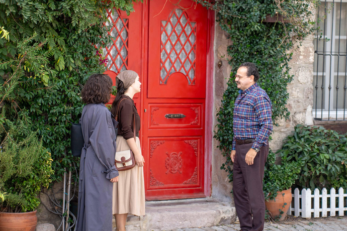 Eve giriş-çıkış saatinize karışan var mı?