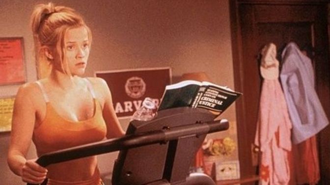 Spor salonunda gelişmiş insanlar var, ben gitmeye utanıyorum. Orada komik görünür müyüm?