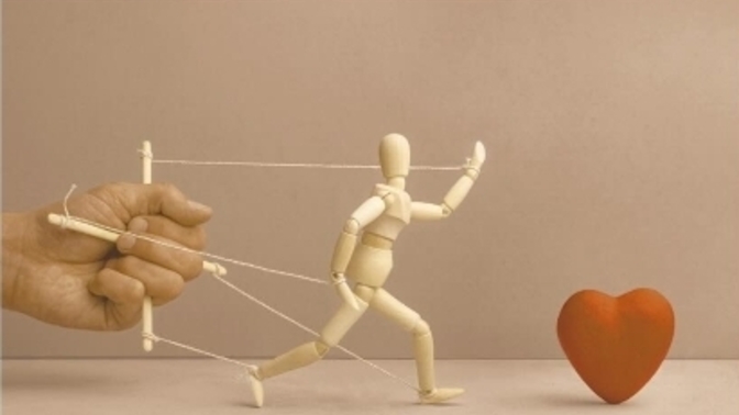 İlişkilerde duygusal manipülasyon nedir?