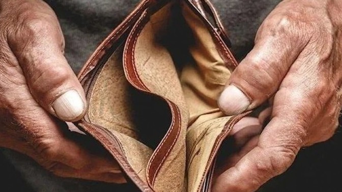 Şubat  ayı açlık sınırı 19 bin TL, yoksulluk sınırı 52 bin TL olarak açıklandı. Türkiye'de rahat geçinebilmek bir hayal mi?