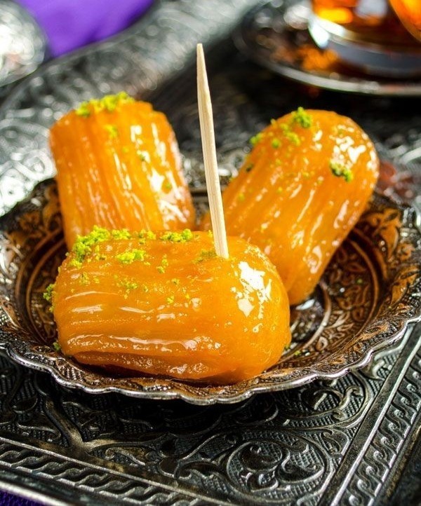 Baklava mı yoksa tulumba tatlısı mı? Hangisini tercih edersin?