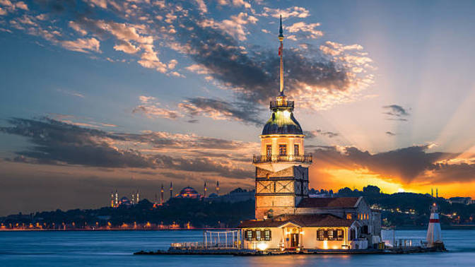 Kız Kulesi 1 Mart itibarıyla yeniden ziyarete açıldı. Gitmeyi düşünüyor musunuz?